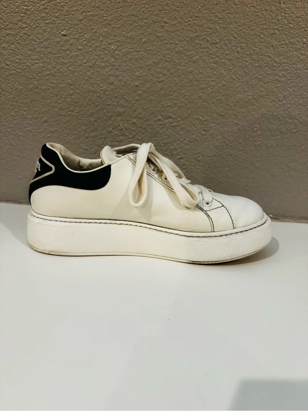Prada classic low